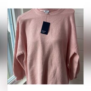 Crown & Ivy Soft Pink Crew Neck Sweater Pink Blush Medium New with Tags